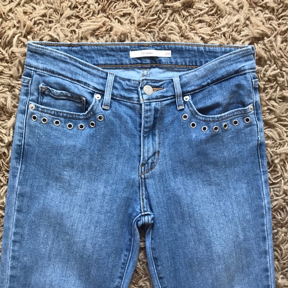 NWOT Levi’s 711 Skinny Jeans - Picture 5 of 9